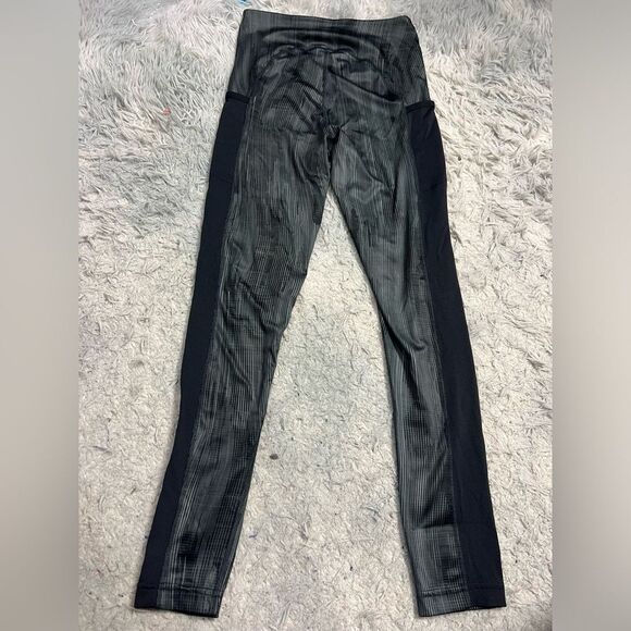 Gymshark gray leggings with pockets EST size S - Picture 7 of 9